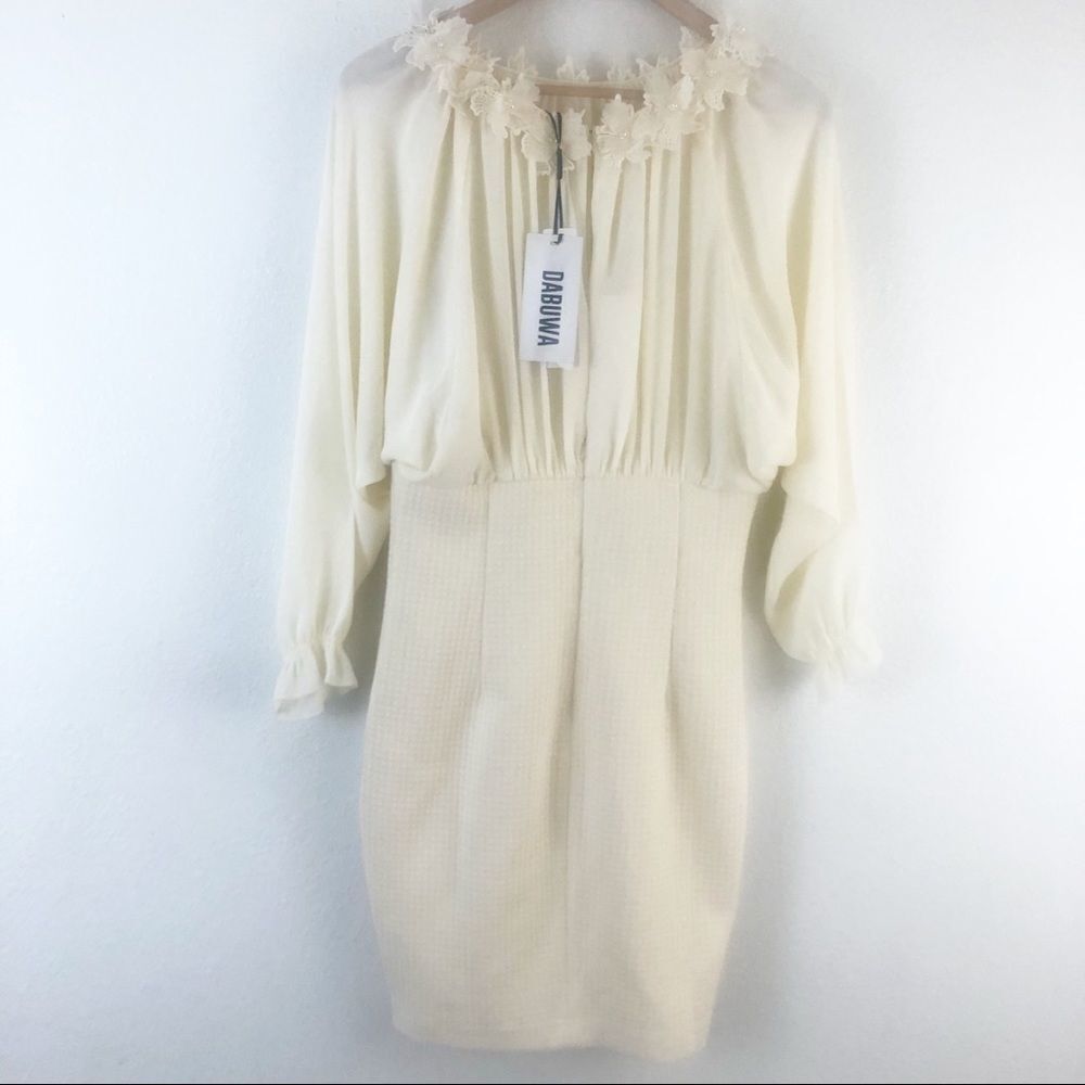 Dabuwa Long sleeve Flower details On neck XL